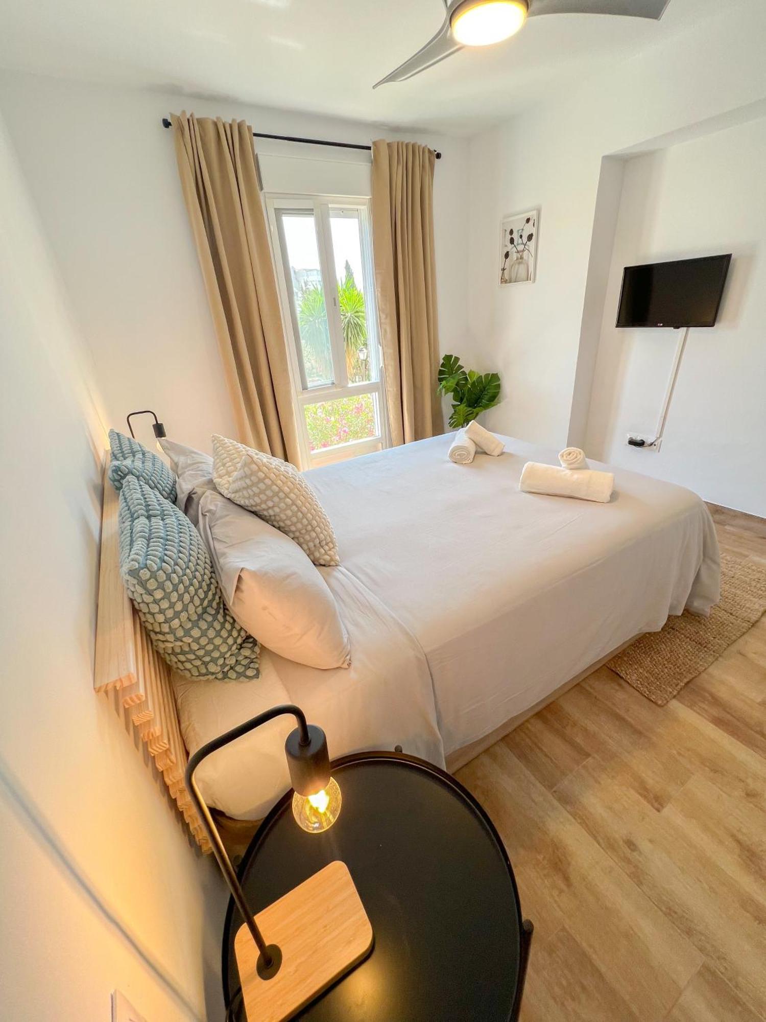 Bright & Cozy Apartment Acuario Beach&Pool Benalmádena Buitenkant foto